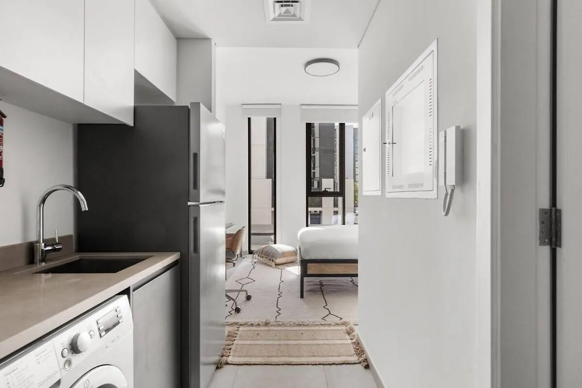 Sahab - Chic Studio At Solo Building Sharjah Apartment