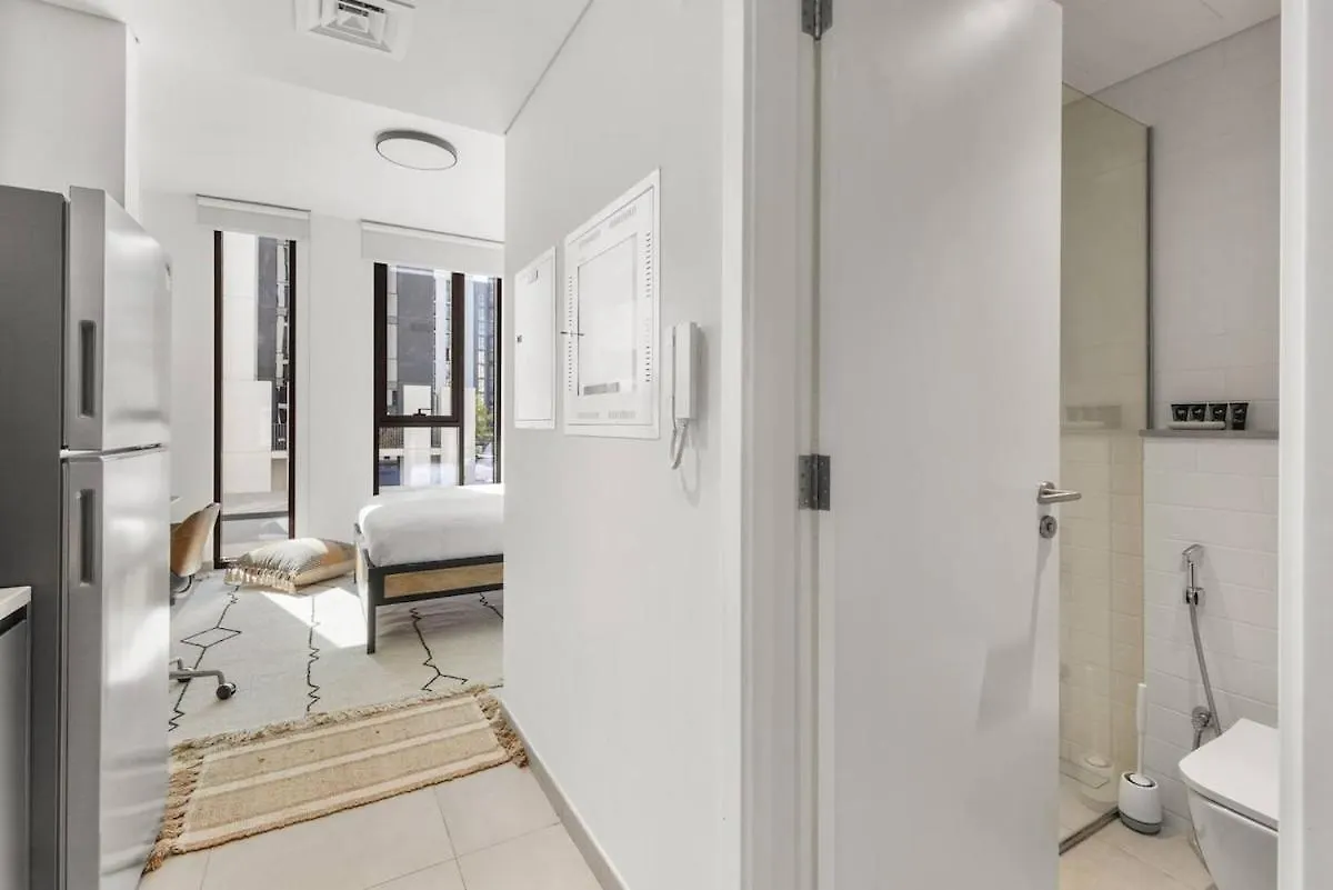 Sahab - Chic Studio At Solo Building Sharjah 0*,